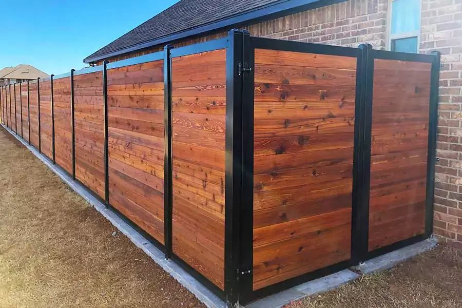 elegant horizontal fence  Lakewood 